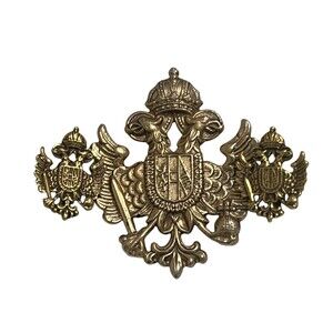 Vintage ACCESSOCRAFT NYC Brooch & Screw Back Earrings Coat of Arms Gold Tone Set